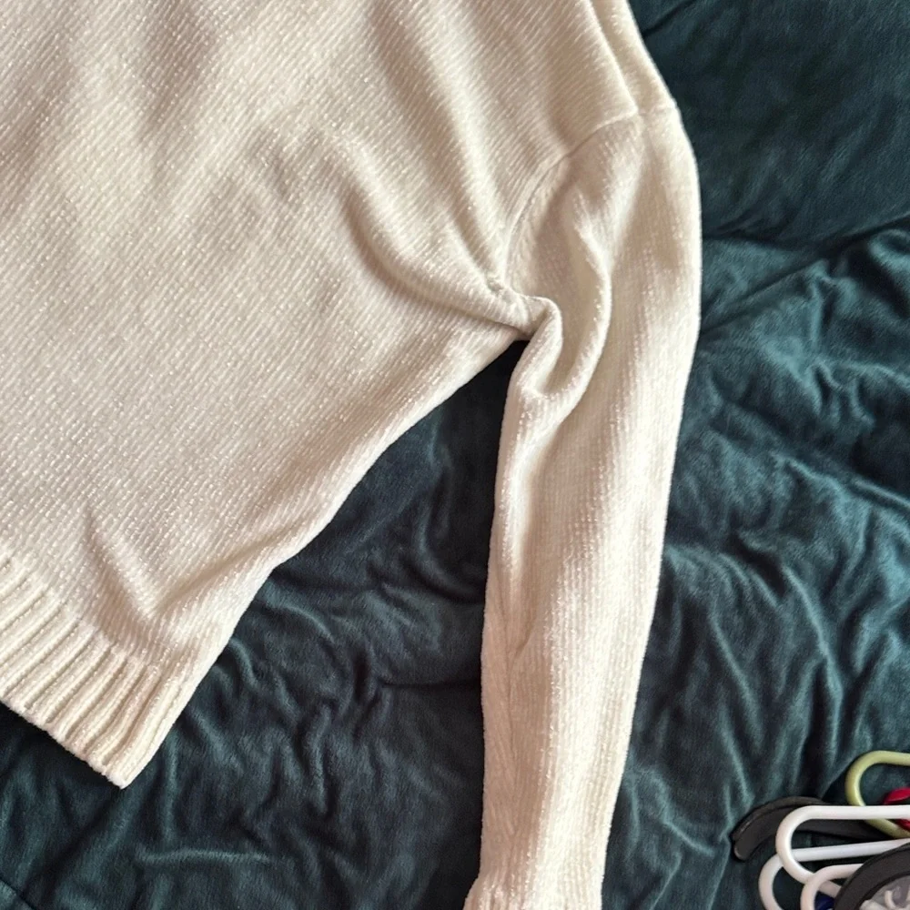 Cozy Cream Women's Zip-Up Turtleneck Sweater
